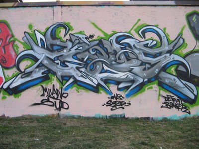 CLOSE: CLOSEGREY